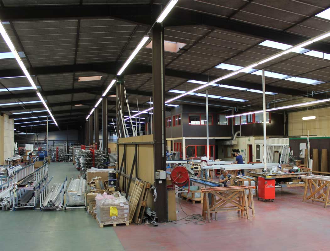 photo les menuisiers de france fabricant vente menuiserie aluminium bois et pvc a bordeaux 33 gironde