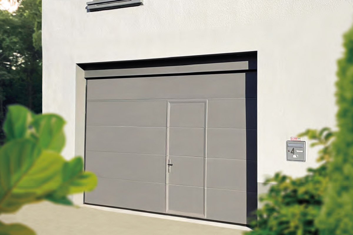 Porte de garage aluminium sectionnelle en Gironde