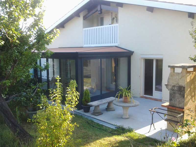 Véranda aluminium sur mesure pour maison en Gironde